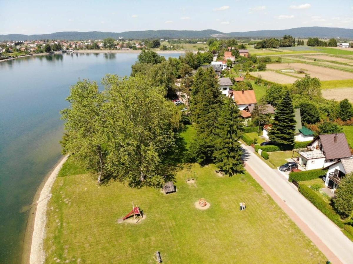 Vila Kosjenka On Lake Sabljaci Ogulin Extérieur photo